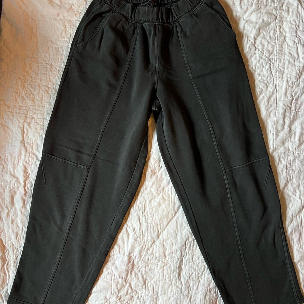 Aerie Charcoal Barrel Sweatpants Joggers